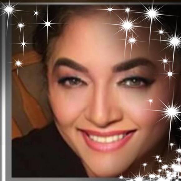 Meet your Posher, Doreen - Picture 1 of 1